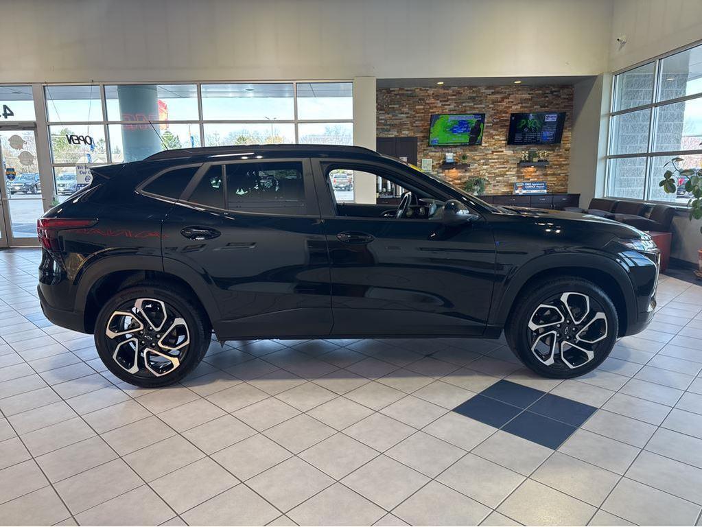 used 2025 Chevrolet Trax car, priced at $23,692