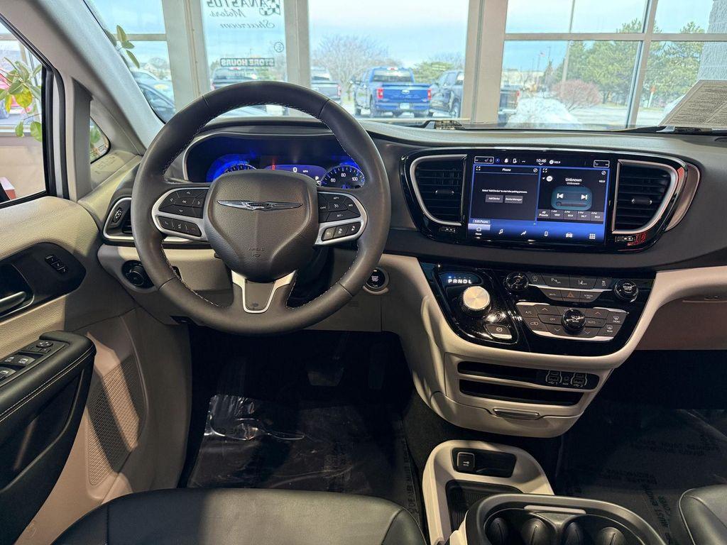 used 2024 Chrysler Pacifica car, priced at $29,990