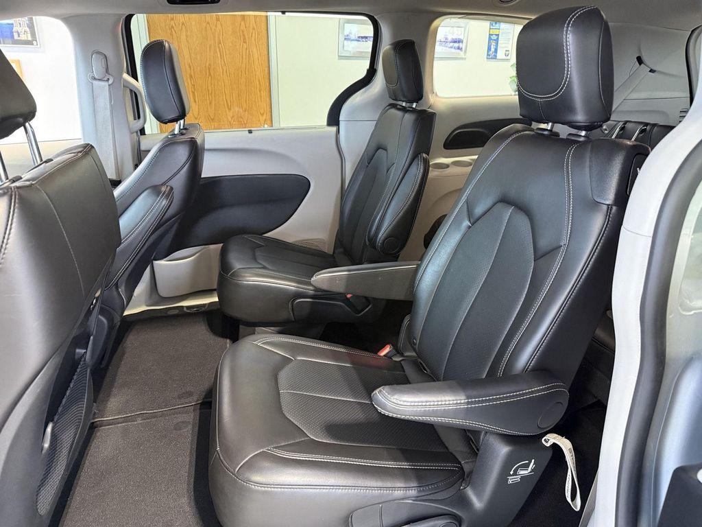 used 2024 Chrysler Pacifica car, priced at $29,990
