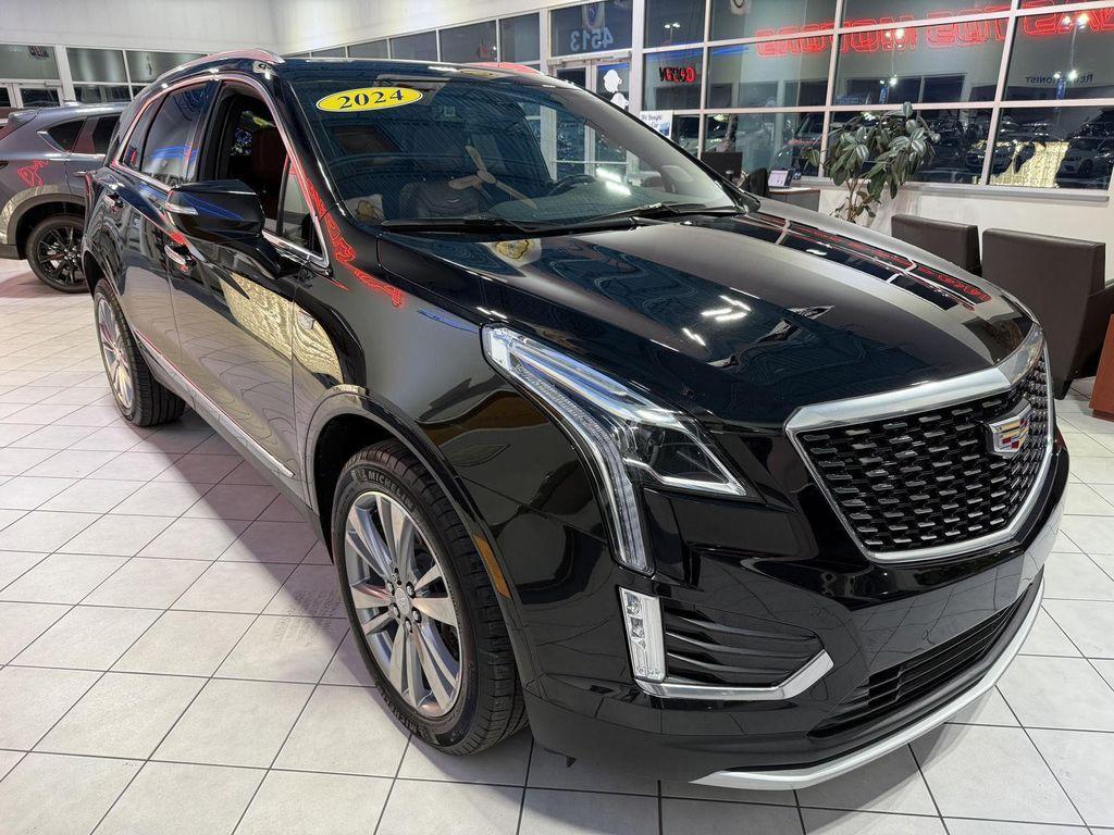 used 2024 Cadillac XT5 car, priced at $41,990