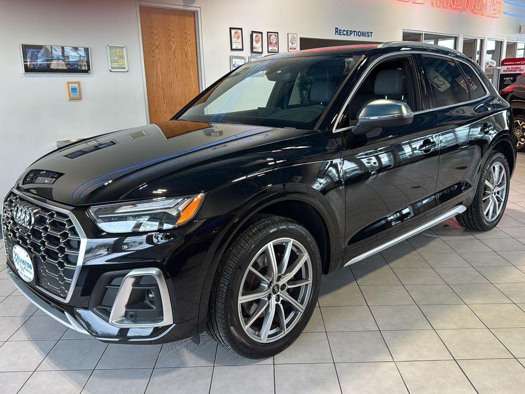 used 2022 Audi SQ5 car, priced at $39,881