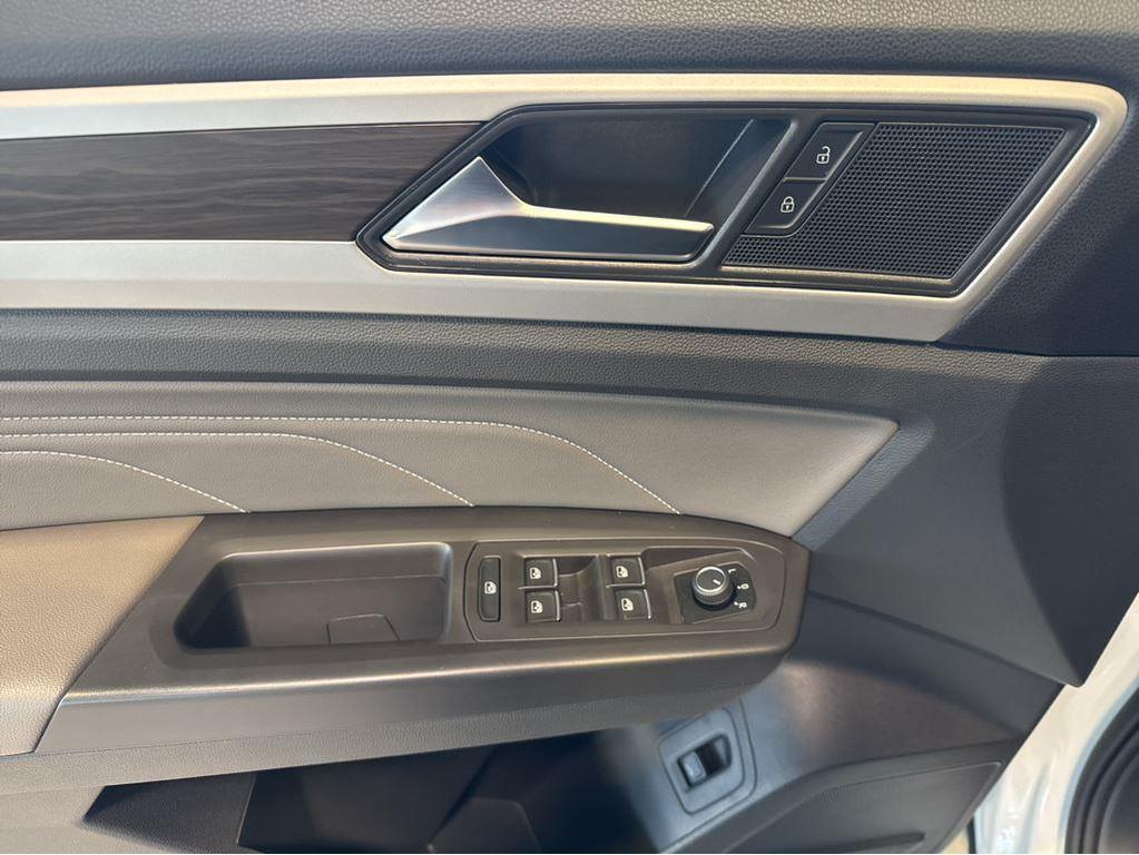 used 2023 Volkswagen Atlas car, priced at $32,990