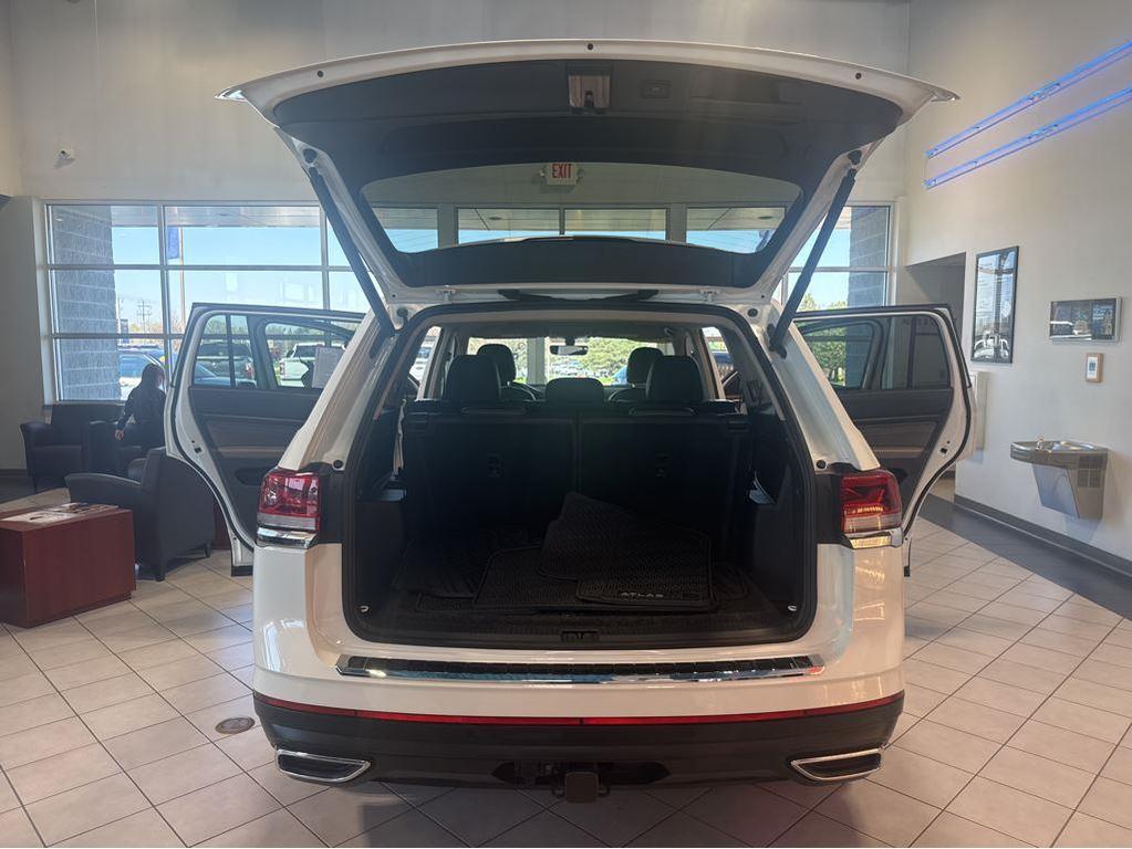used 2023 Volkswagen Atlas car, priced at $32,990