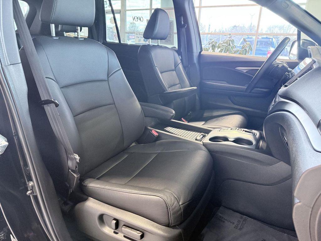 used 2023 Honda Passport car, priced at $32,590