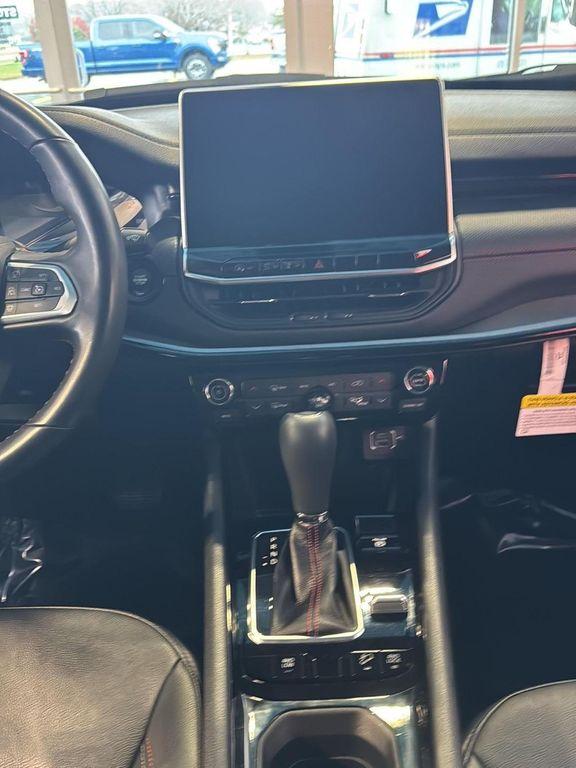 used 2022 Jeep Compass car, priced at $24,293