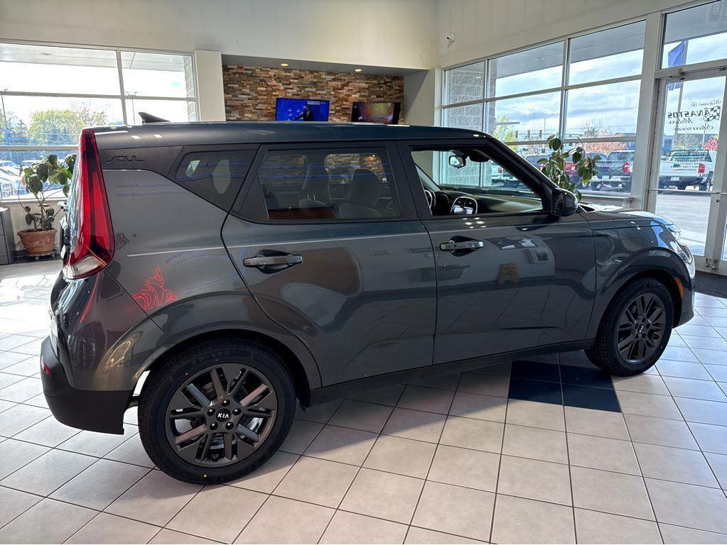used 2021 Kia Soul car, priced at $18,890