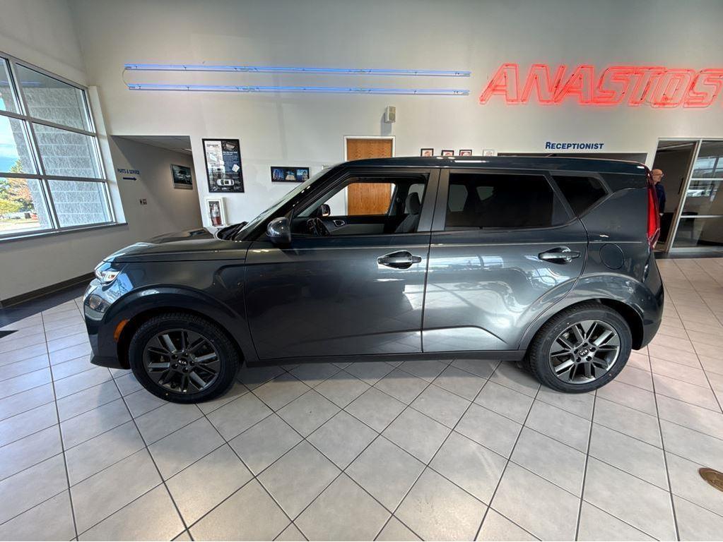 used 2021 Kia Soul car, priced at $18,890