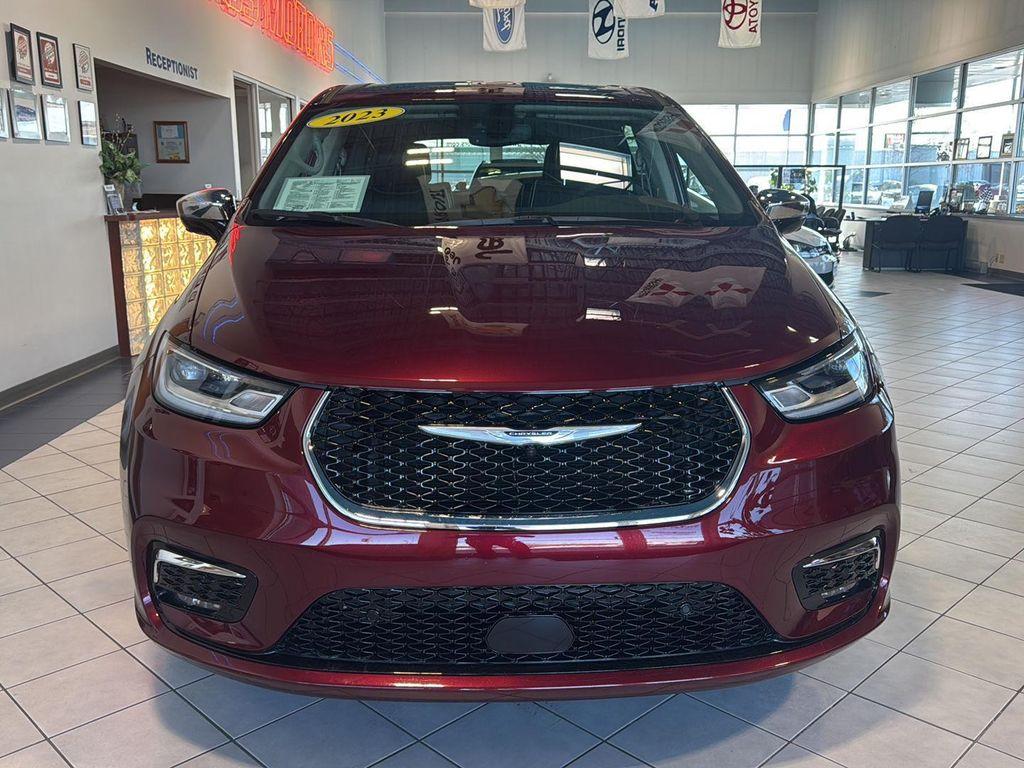 used 2023 Chrysler Pacifica Hybrid car, priced at $32,990