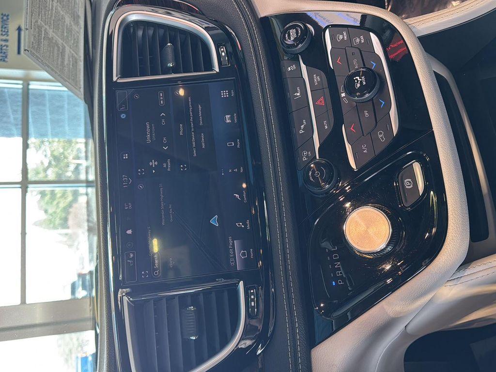 used 2023 Chrysler Pacifica Hybrid car, priced at $32,990