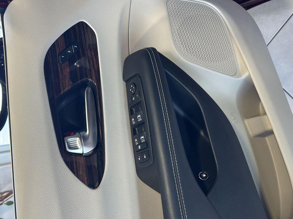 used 2023 Chrysler Pacifica Hybrid car, priced at $32,990