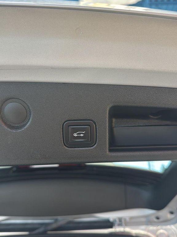 used 2022 Chevrolet Equinox car, priced at $22,990