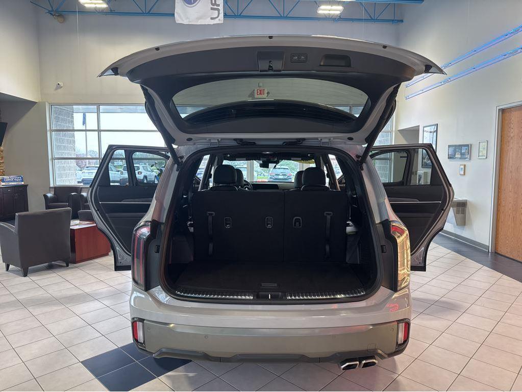 used 2023 Kia Telluride car, priced at $40,890