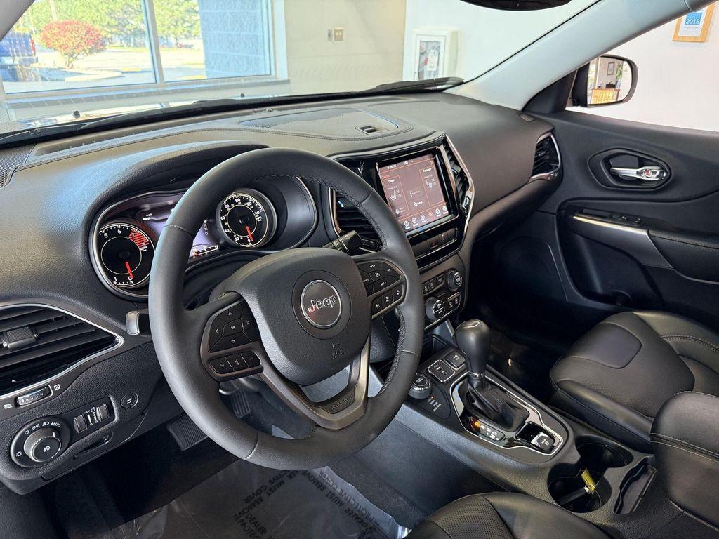 used 2022 Jeep Cherokee car, priced at $25,993