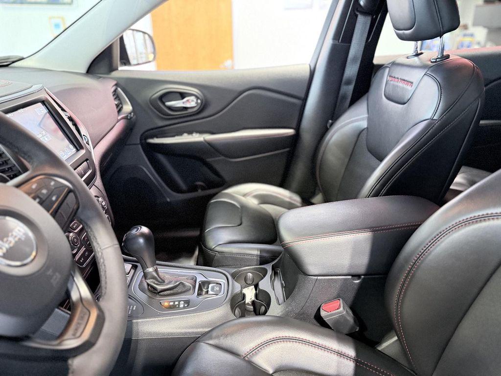 used 2022 Jeep Cherokee car, priced at $25,990