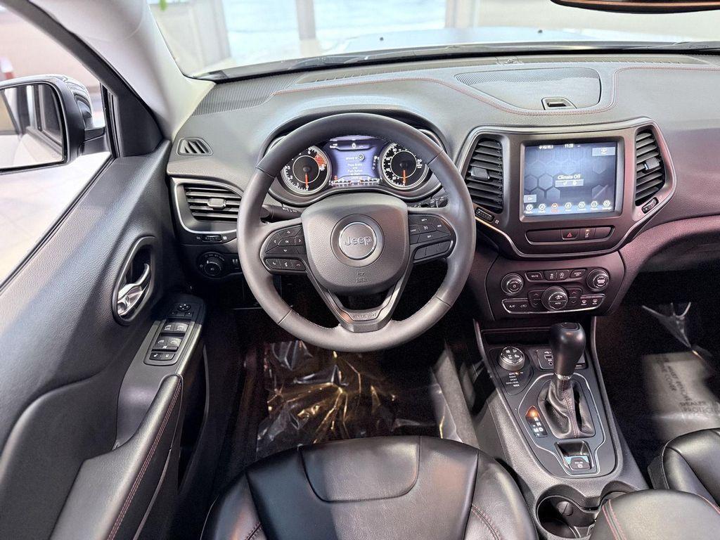 used 2022 Jeep Cherokee car, priced at $25,990