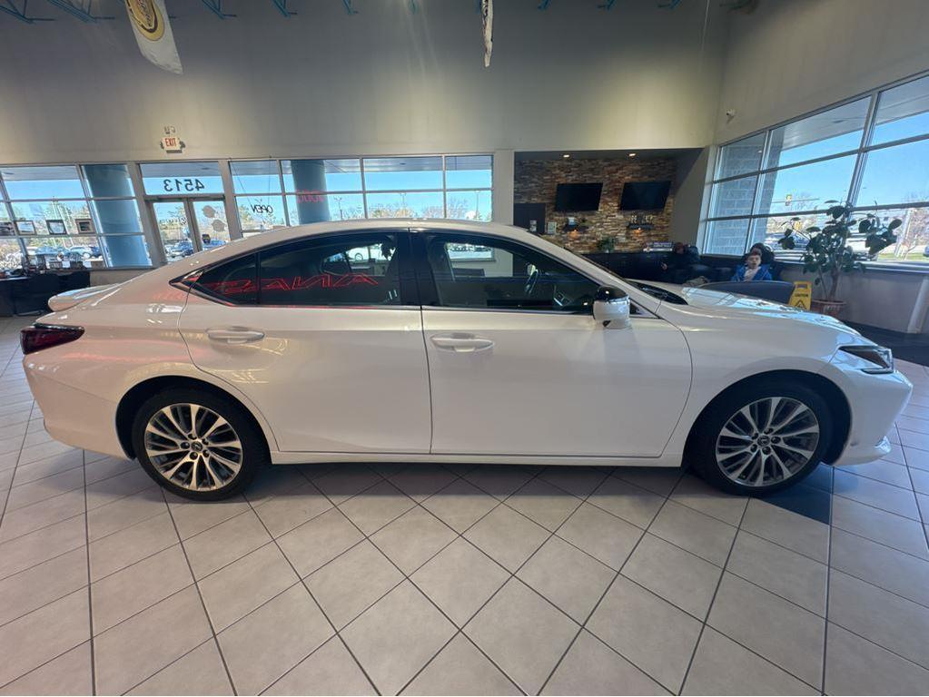 used 2021 Lexus ES 250 car, priced at $33,790