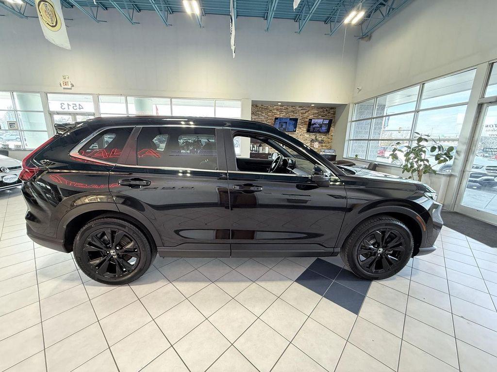 used 2023 Honda CR-V Hybrid car, priced at $36,490