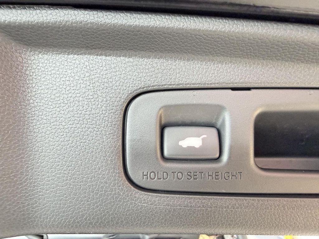 used 2023 Honda CR-V Hybrid car, priced at $36,490