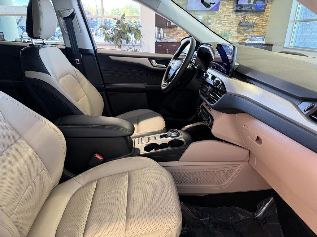 used 2022 Ford Escape car, priced at $22,992