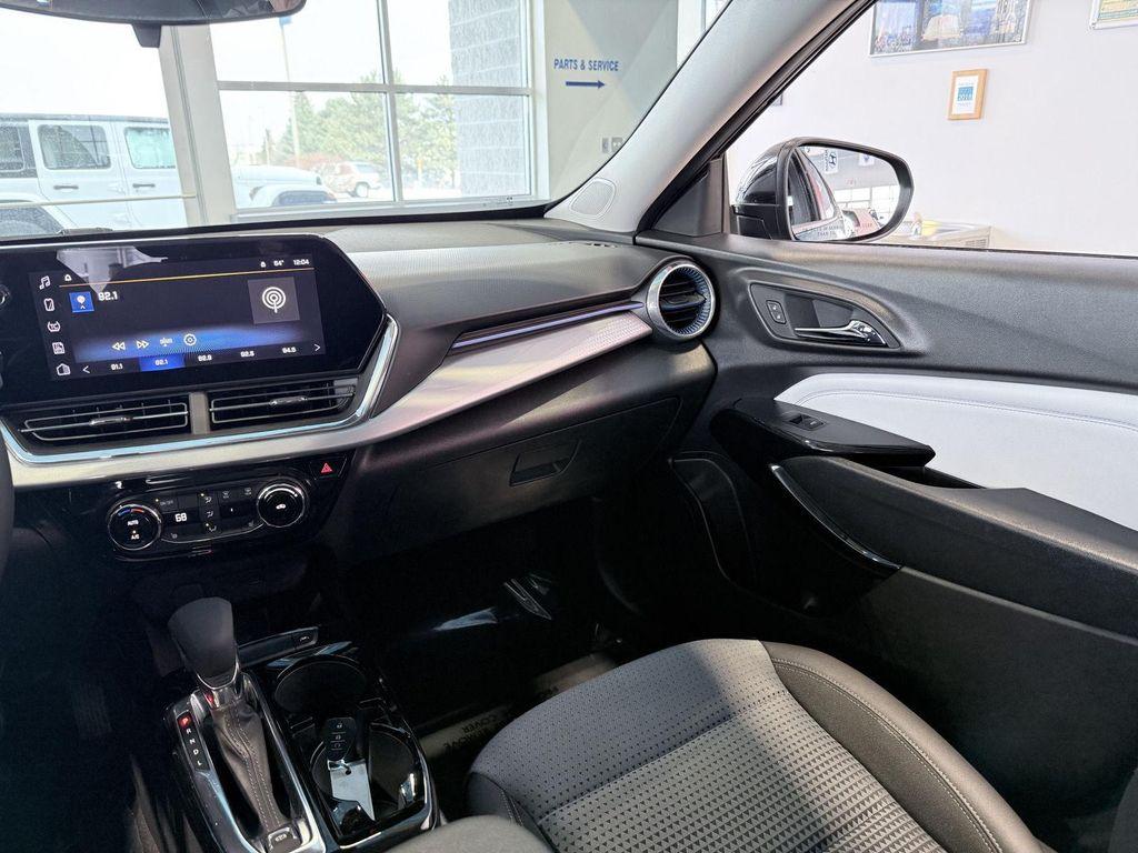 used 2025 Chevrolet Trax car, priced at $20,990