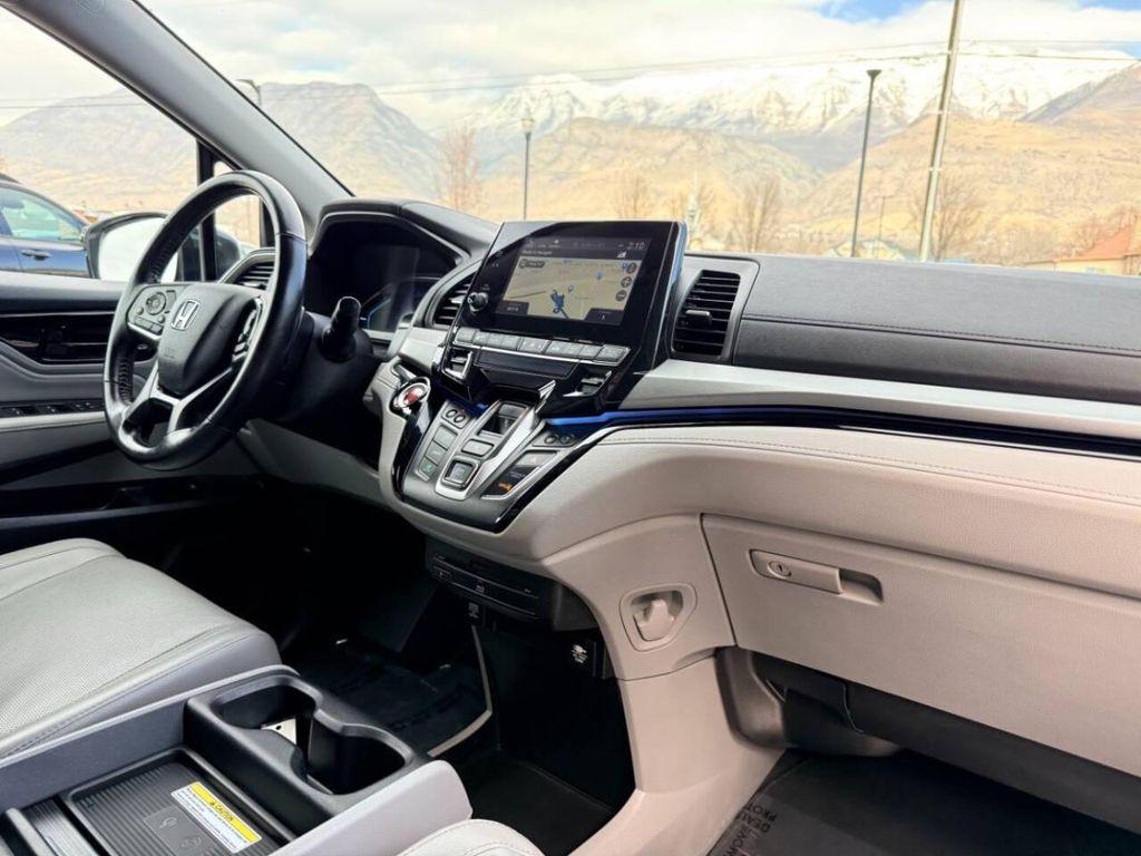 used 2018 Honda Odyssey car, priced at $24,995