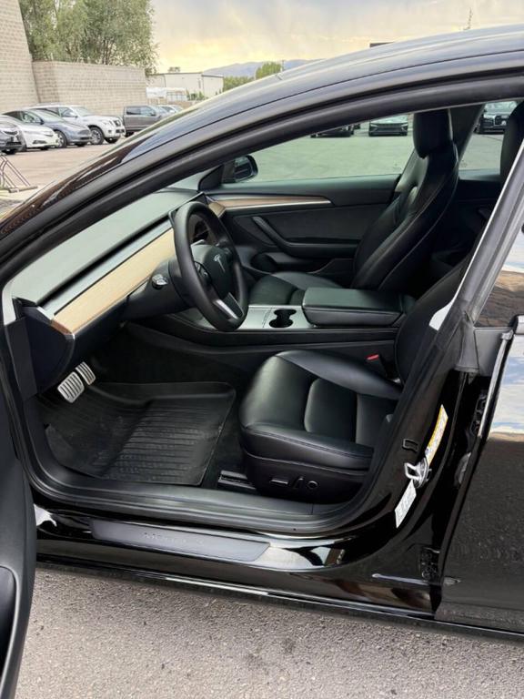 used 2022 Tesla Model 3 car, priced at $30,995