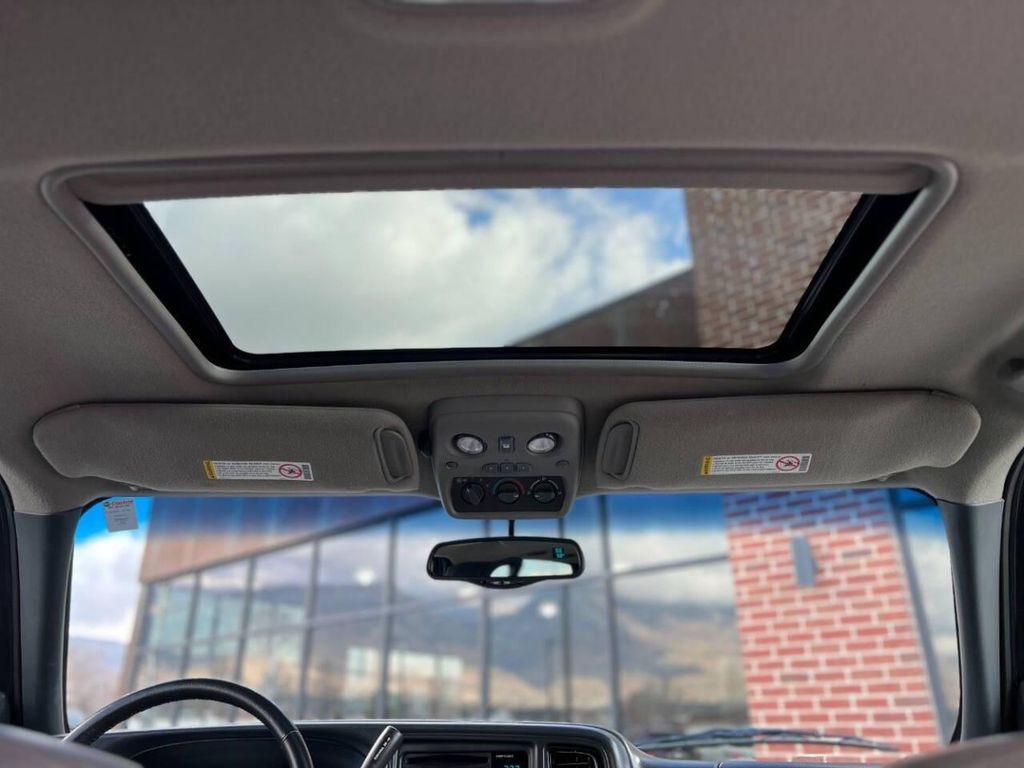 used 2000 Chevrolet Suburban car, priced at $14,995