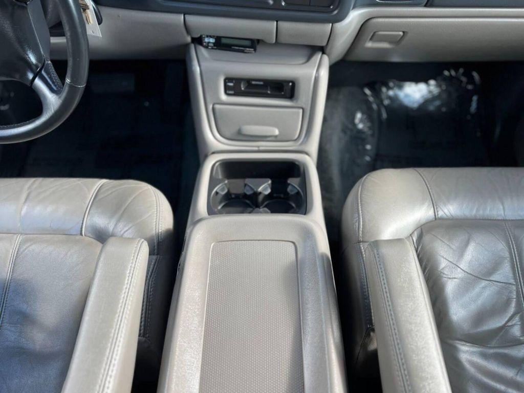 used 2000 Chevrolet Suburban car, priced at $14,995