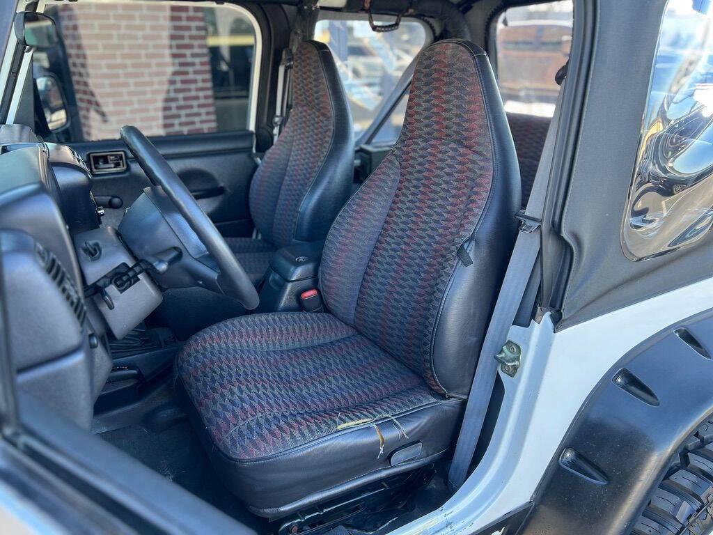 used 1999 Jeep Wrangler car, priced at $8,995