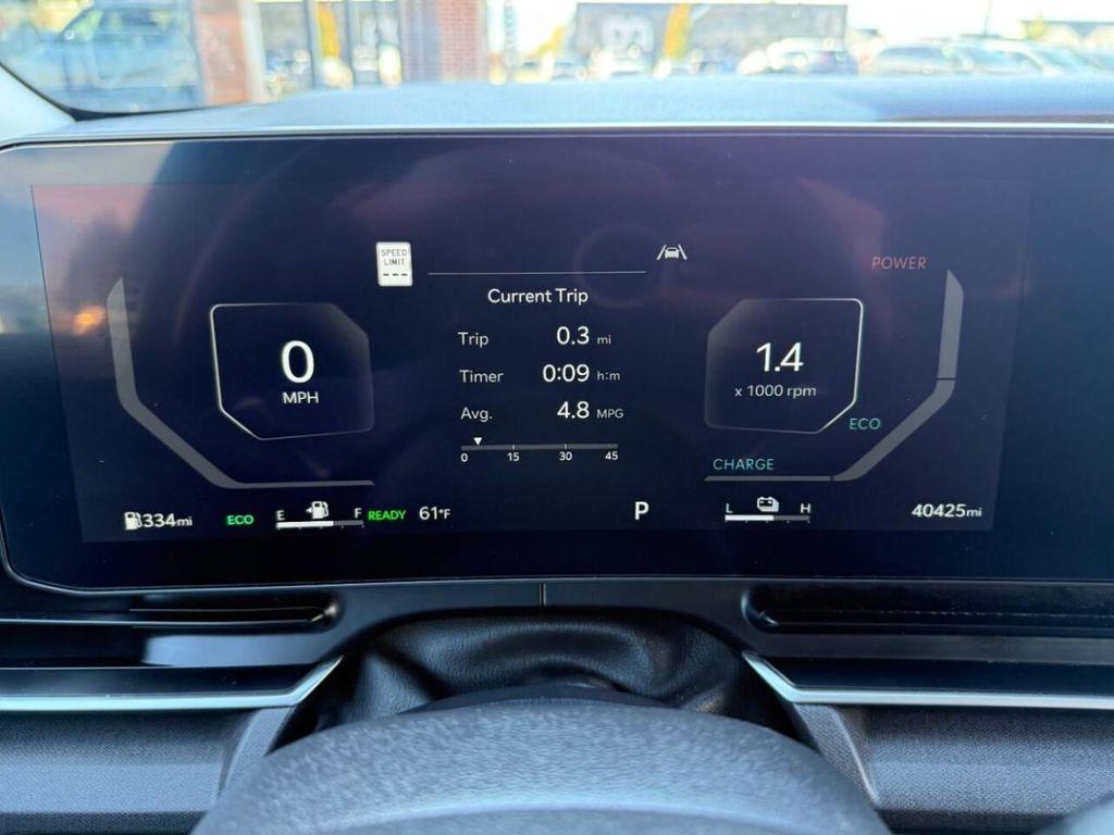 used 2025 Kia Carnival Hybrid car, priced at $41,995