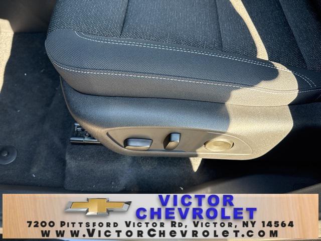 new 2026 Chevrolet Traverse car, priced at $52,140