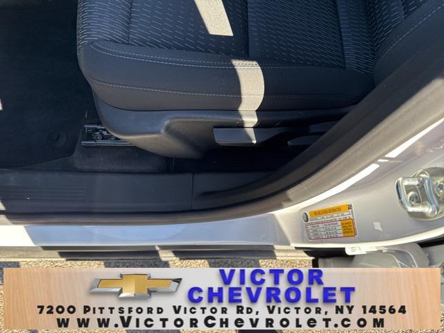 new 2025 Chevrolet Equinox car, priced at $30,245