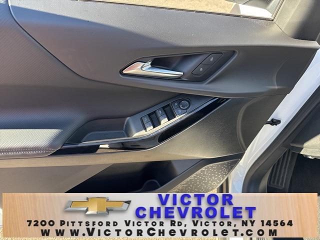 new 2025 Chevrolet Equinox car, priced at $30,245