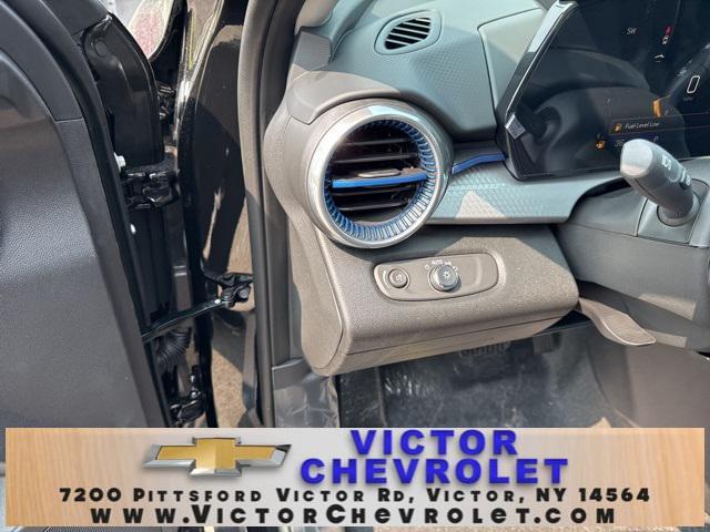 new 2025 Chevrolet Trax car, priced at $25,485