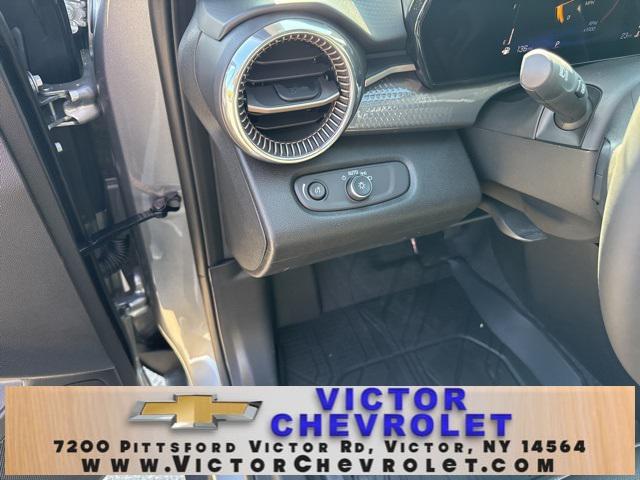 new 2025 Chevrolet Trax car, priced at $27,835