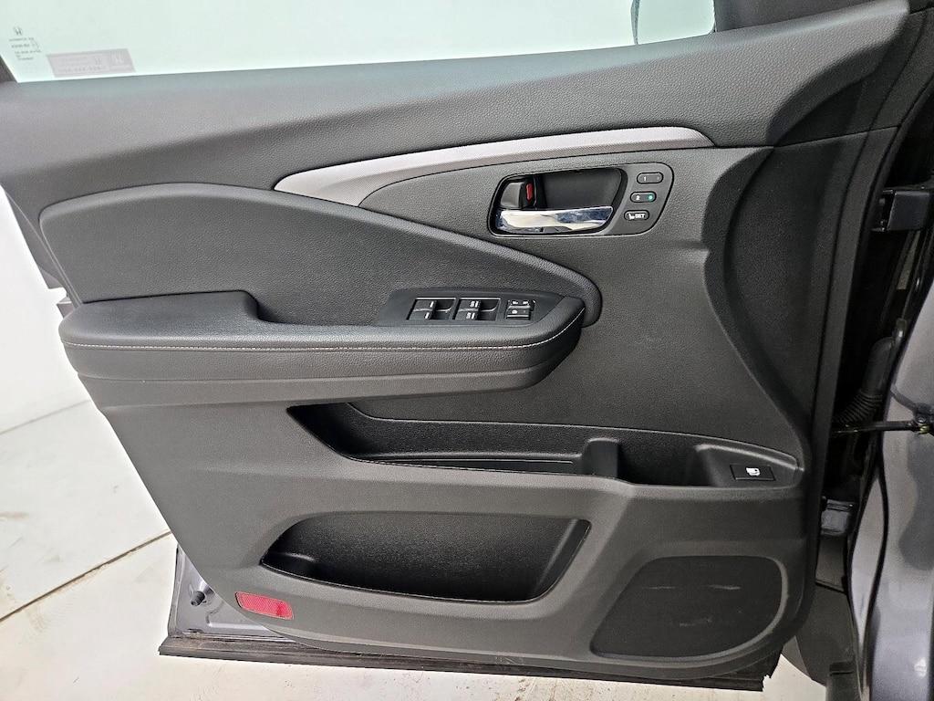 used 2022 Honda Ridgeline car, priced at $30,998