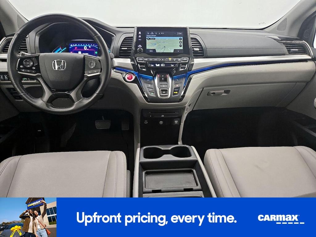used 2024 Honda Odyssey car, priced at $41,998