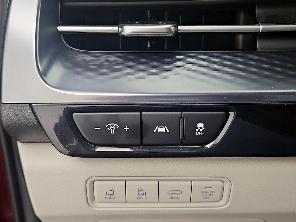 used 2024 Kia Carnival car, priced at $43,998