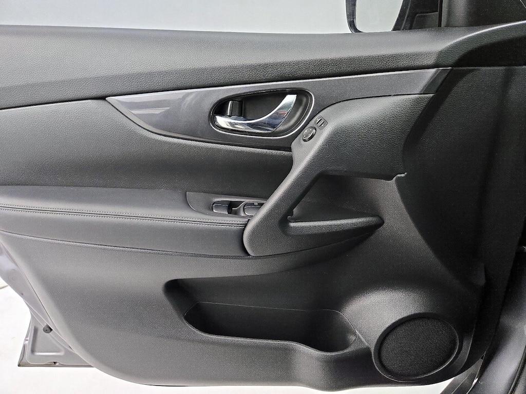 used 2019 Nissan Rogue car, priced at $17,998