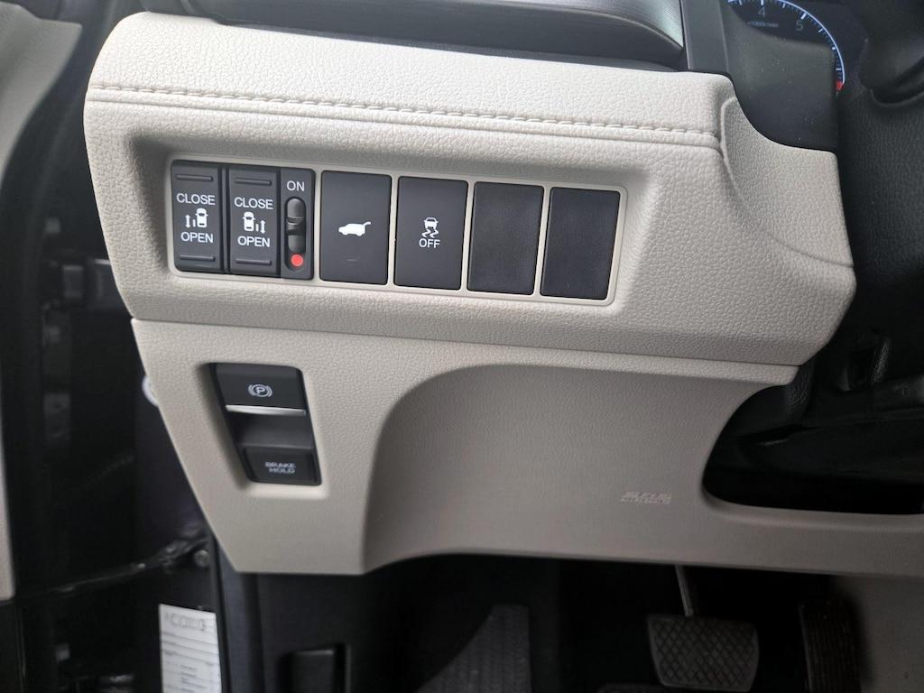 used 2025 Honda Odyssey car, priced at $38,998