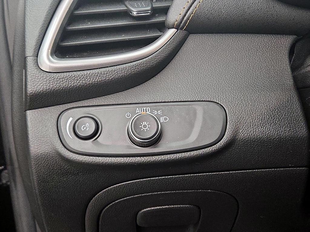 used 2022 Chevrolet Trax car, priced at $20,998