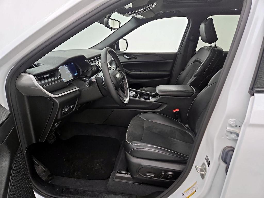used 2023 Jeep Grand Cherokee car, priced at $32,998