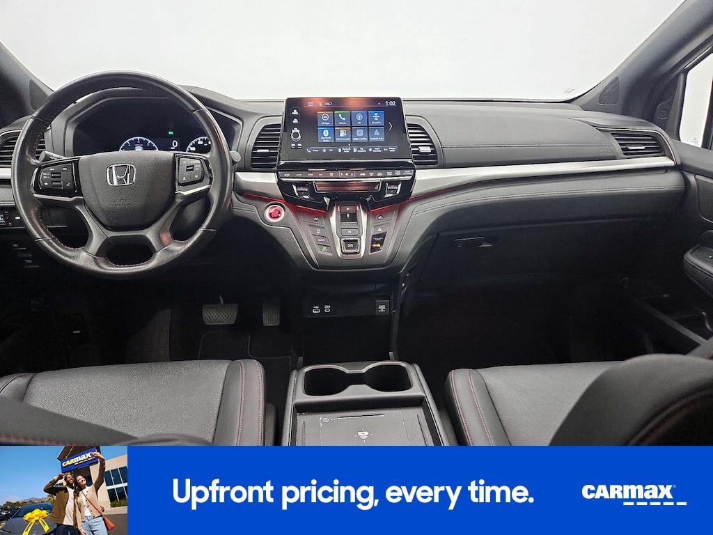 used 2025 Honda Odyssey car, priced at $36,998