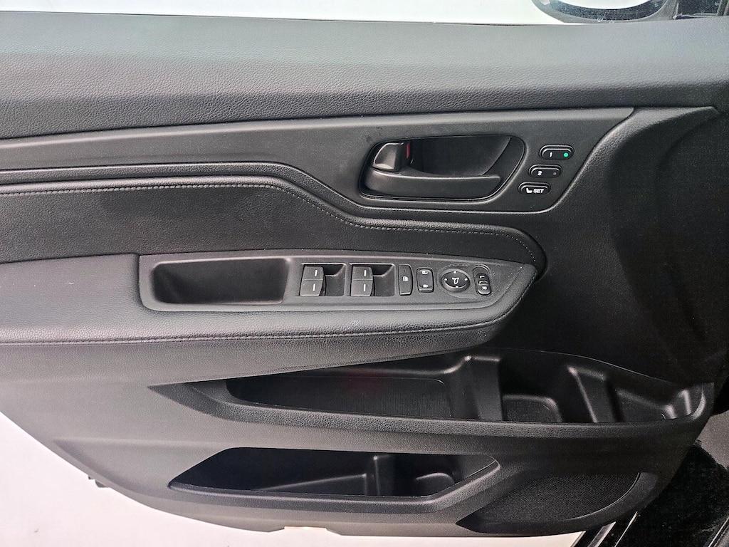 used 2025 Honda Odyssey car, priced at $36,998