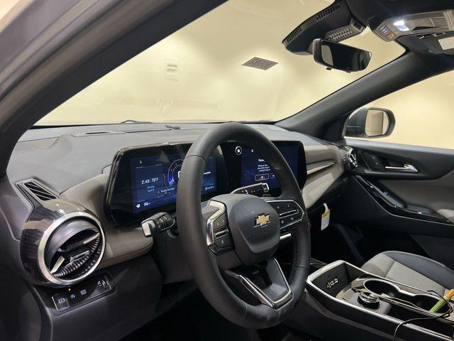 new 2026 Chevrolet Equinox car, priced at $33,290