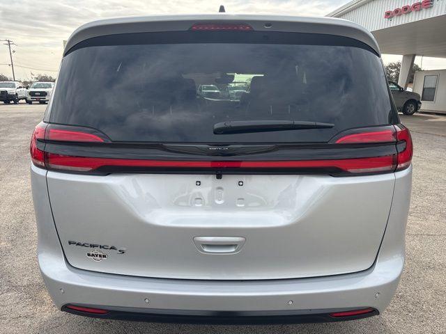 new 2026 Chrysler Pacifica car, priced at $41,928