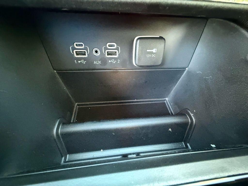 new 2026 Jeep Grand Cherokee car, priced at $35,215