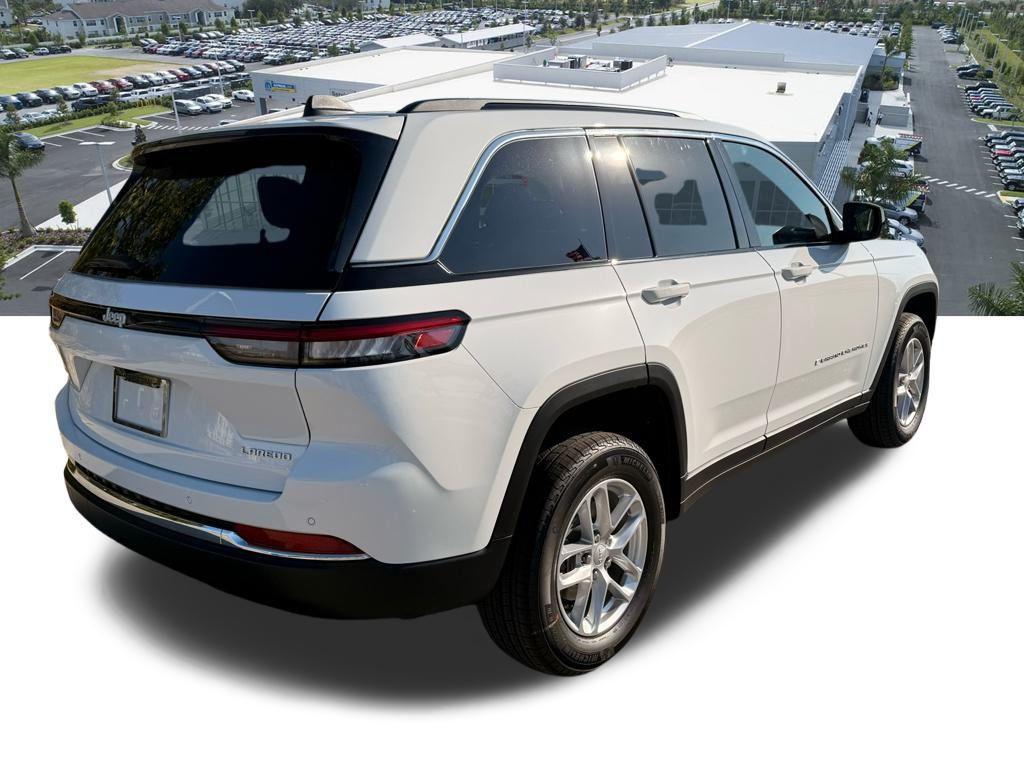 new 2026 Jeep Grand Cherokee car, priced at $35,215