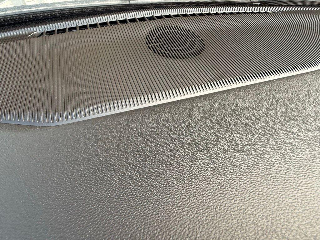 new 2026 Jeep Cherokee car, priced at $38,661