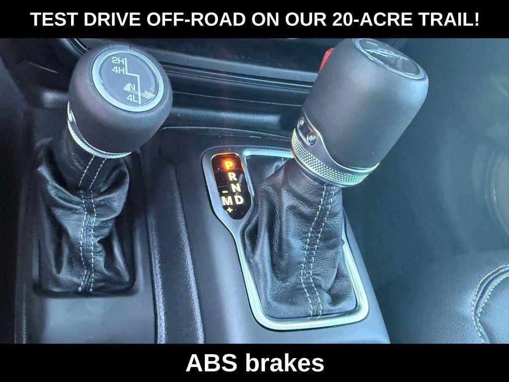 new 2026 Jeep Gladiator car, priced at $47,385